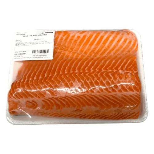 Fresh Norwegian Salmon Fillet cut into tray